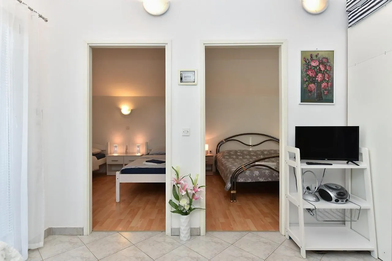 Apartment Mladen 1860 Medulin Croatia